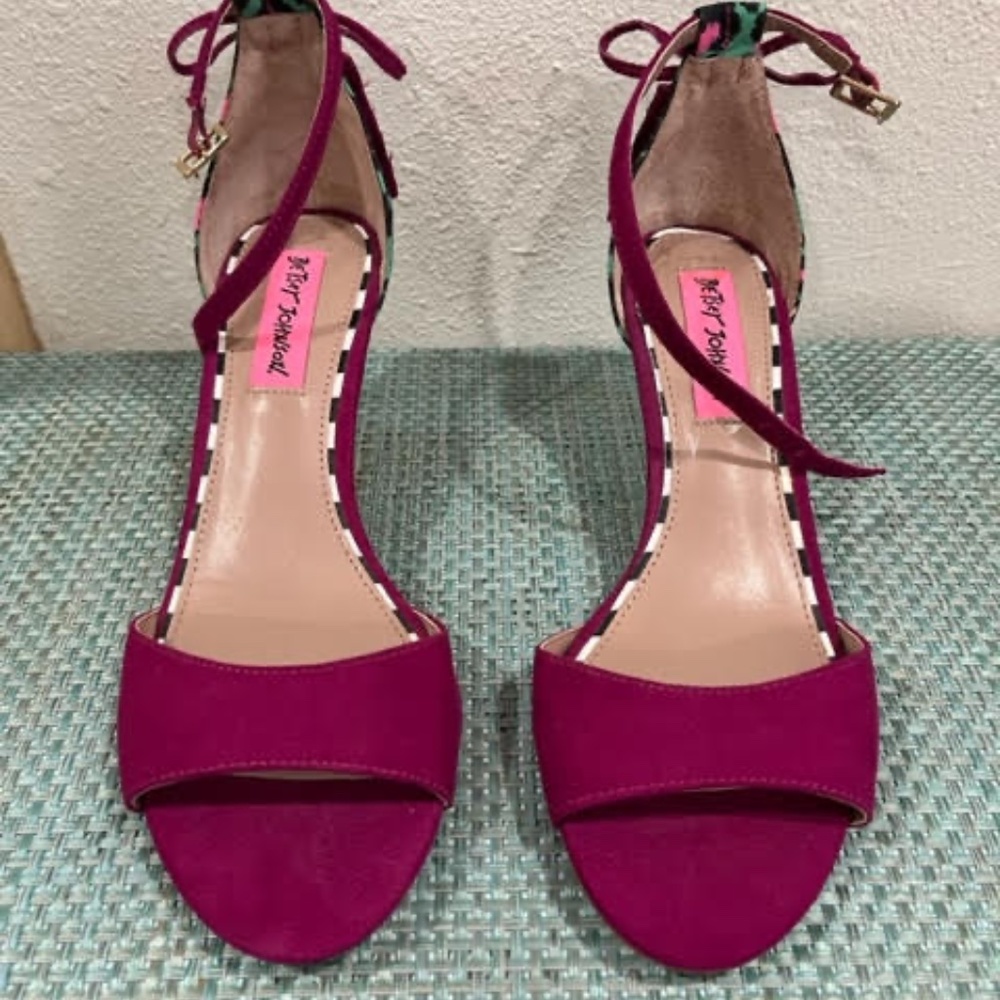 Betsy Johnson Cute Shoes